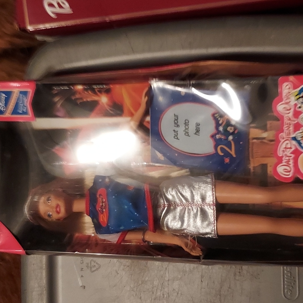 Barbie. Walt Disney year 2000